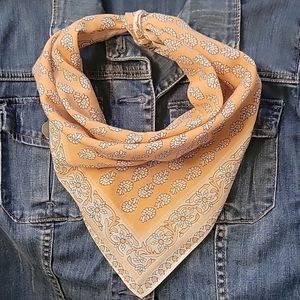 Preowned Madewell Bandana Muted Shell